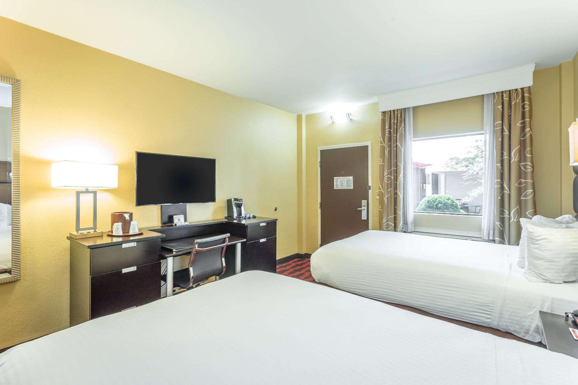 Inn At The Peachtrees, Ascend Hotel Collection Atlanta Dış mekan fotoğraf