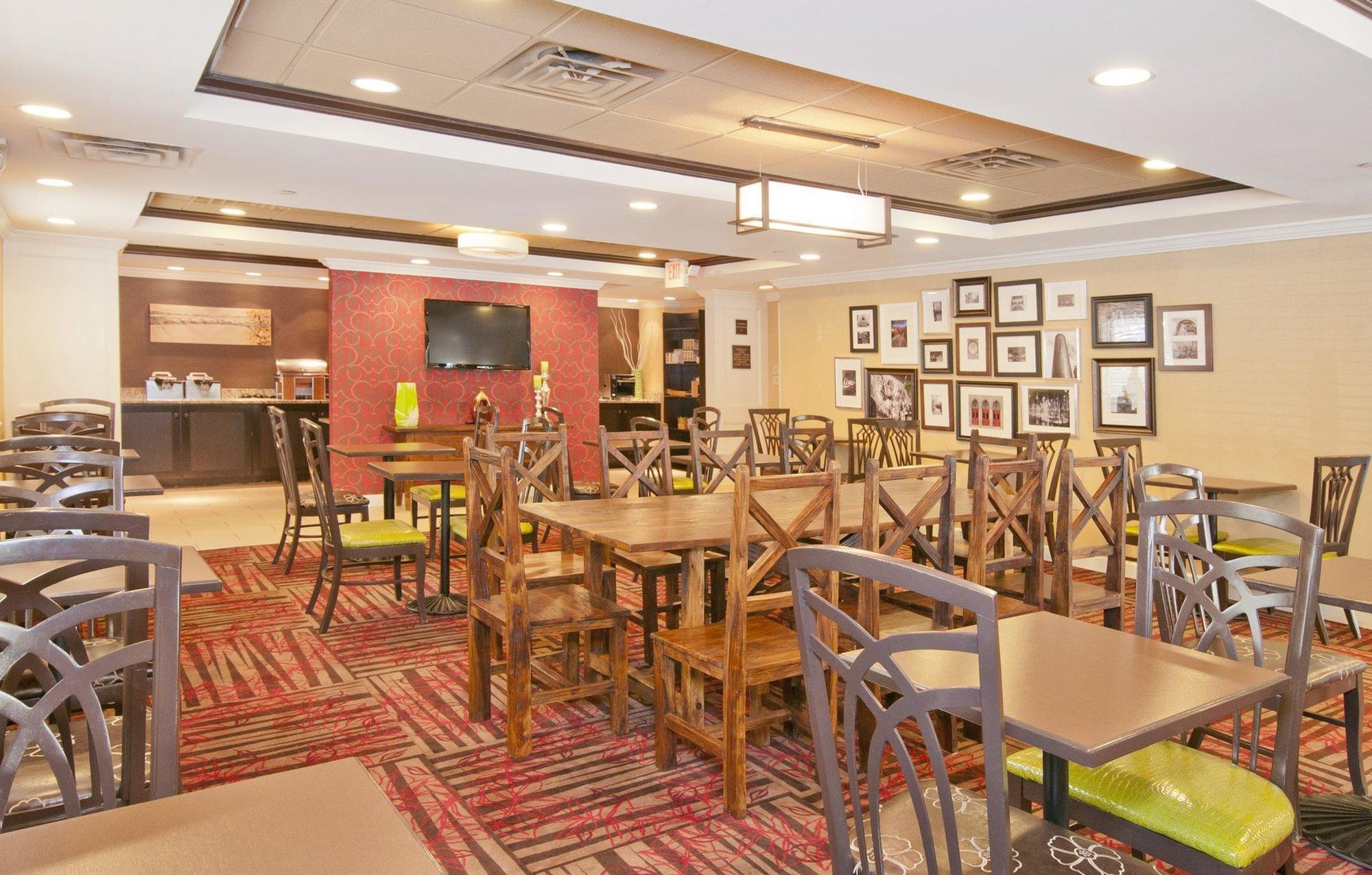 Inn At The Peachtrees, Ascend Hotel Collection Atlanta Restoran fotoğraf